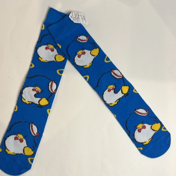 ♥️ Hello Kitty Sanrio Tuxedo Sam The Penguin NWT - Picture 6 of 8